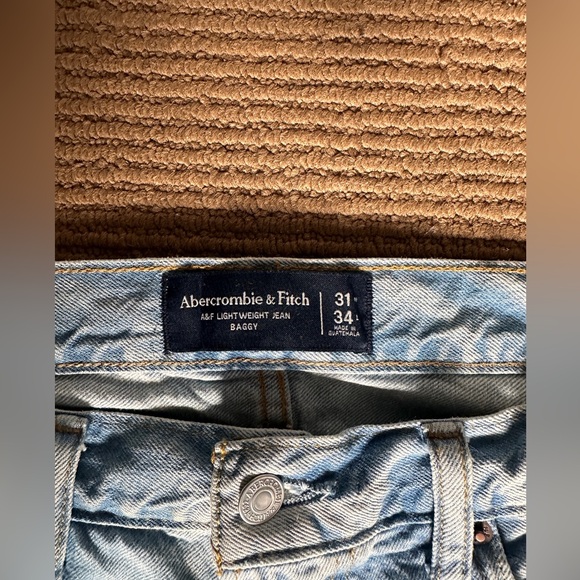 Abercrombie & Fitch Lightweight Baggy Jeans - Picture 5 of 5